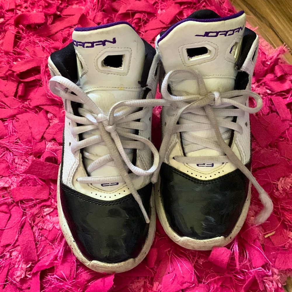 Kids brand shoe
